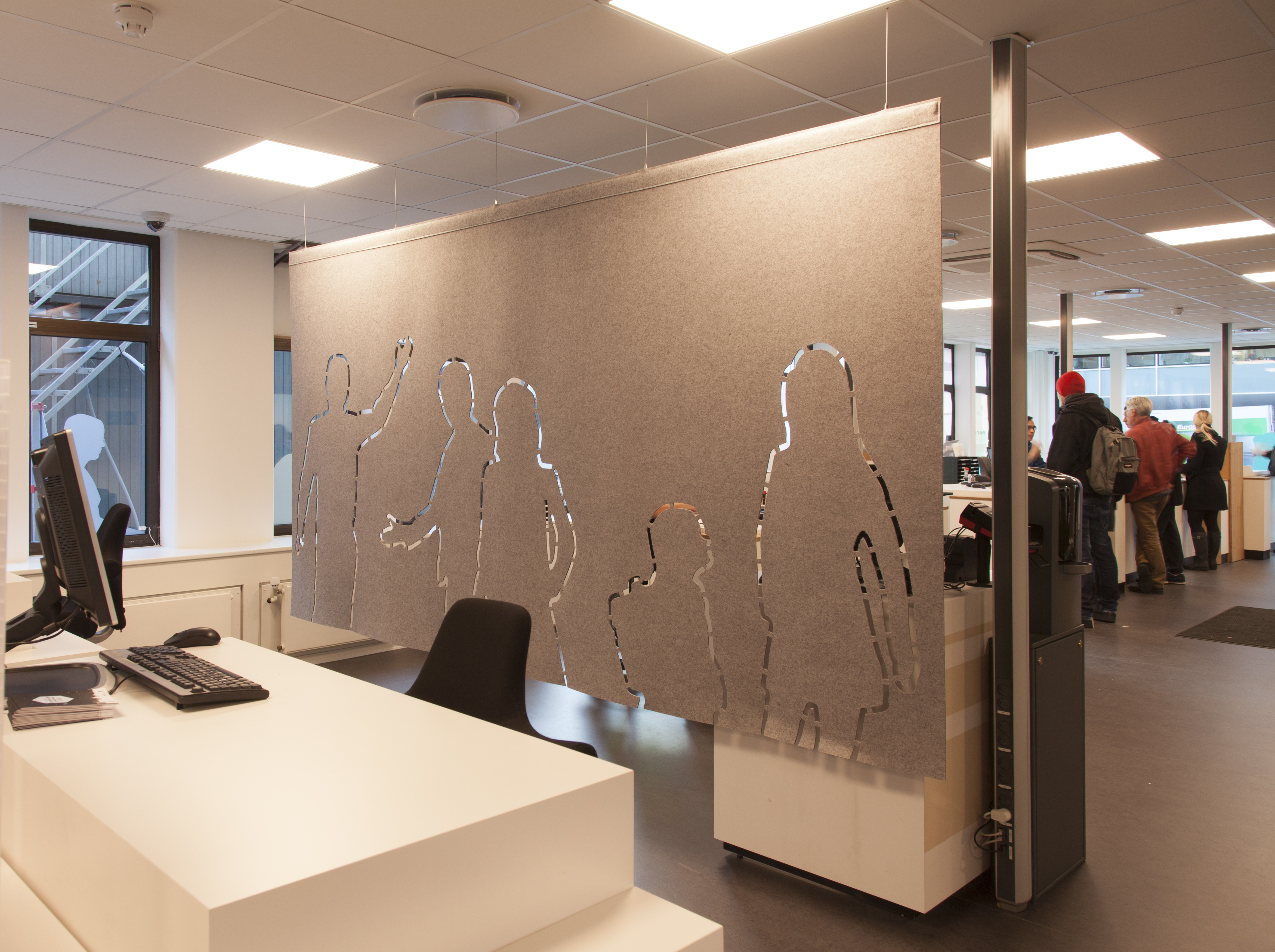 CoverSingle rumafskærmning i filt ophængt med wire (2)